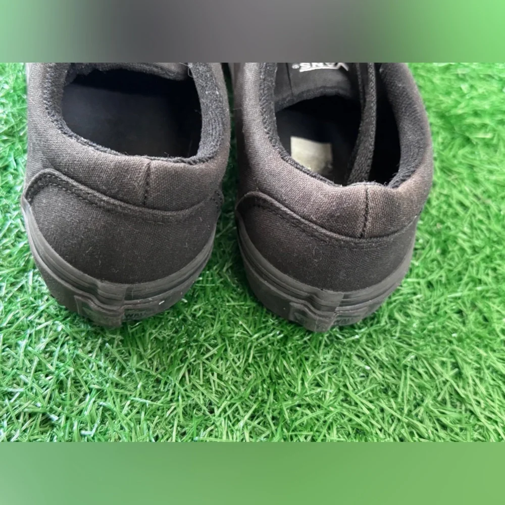 Vans Classic‎ Black Youth Sneakers Size 4